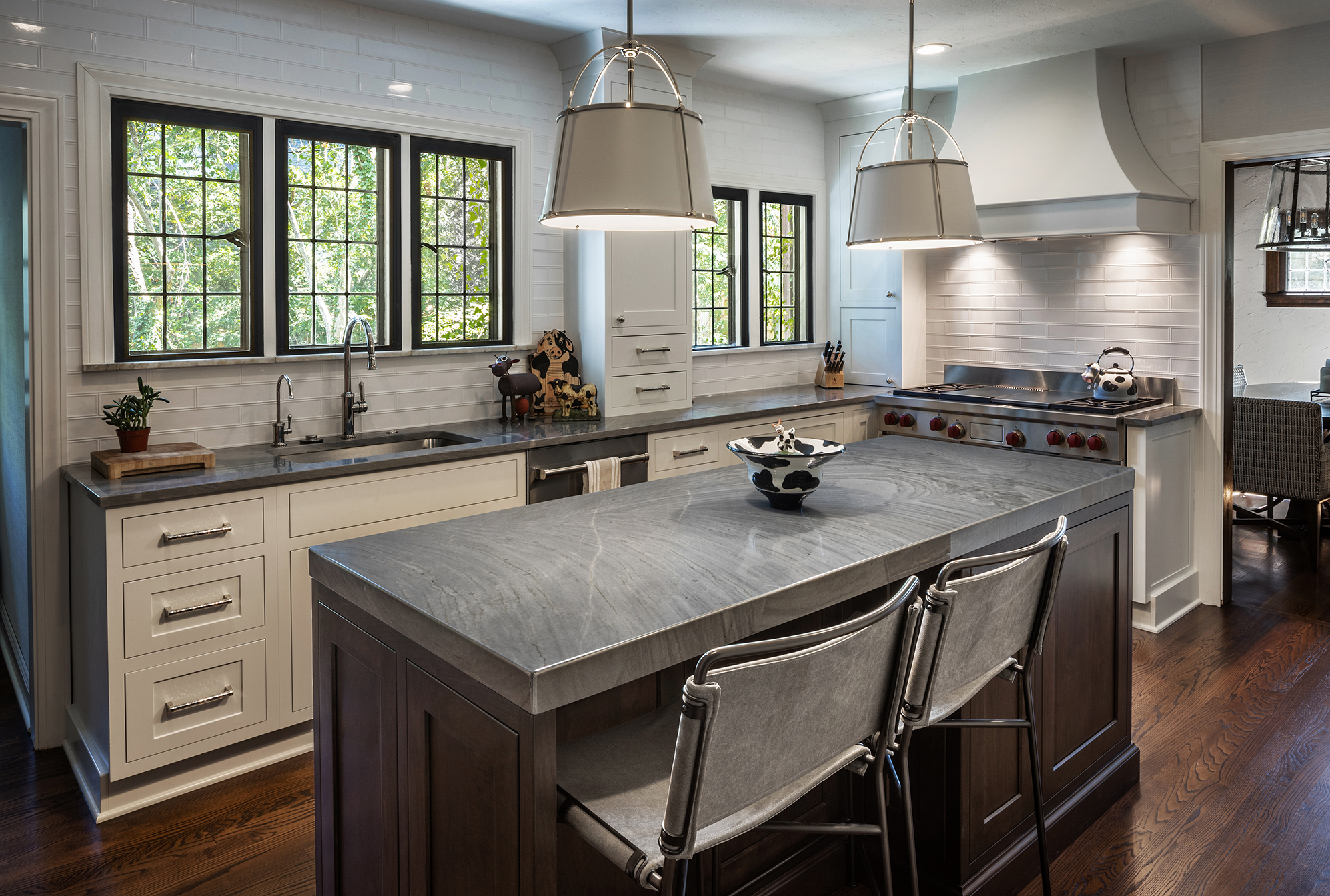 A Kitchen Like No “Udder”